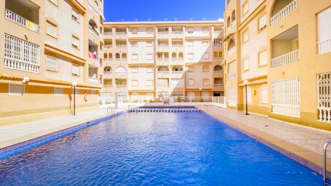 Apartamento Laloma 72 ตอร์เรเวียคา ภายนอก รูปภาพ